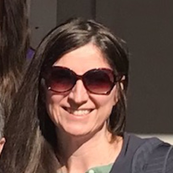 Meet your Posher, Alison - Picture 1 of 1